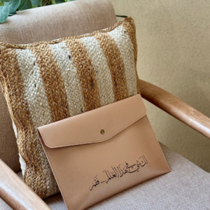 ملف - لك شيء في هذا العالم فقم